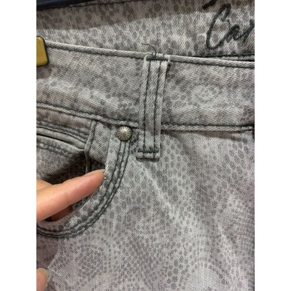 Cartise Gray washed leopard floral Straight star button Women's Sz 10 Jeans 29" - Picture 2 of 13